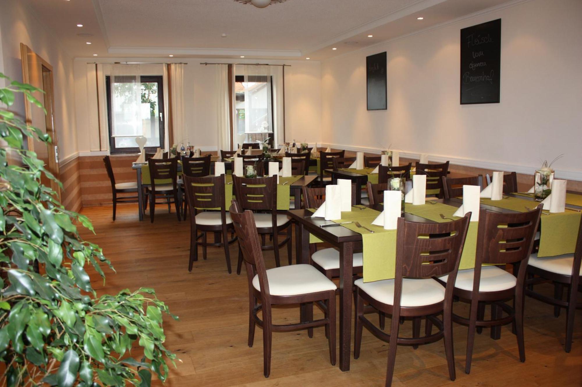 Landhotel Osswald Kirchheim am Ries Exteriör bild