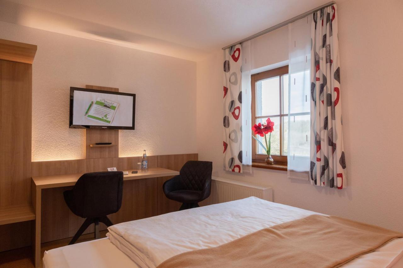 Landhotel Osswald Kirchheim am Ries Exteriör bild