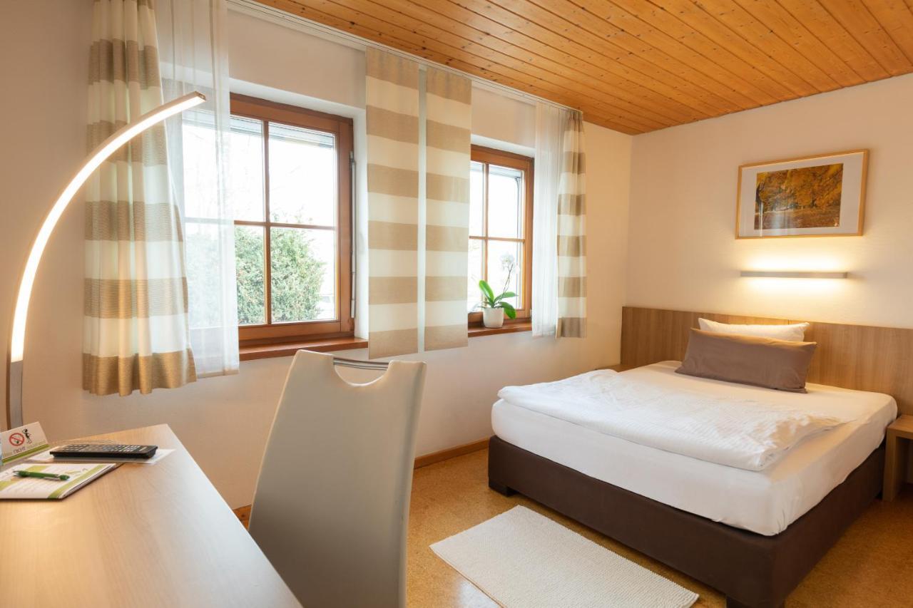 Landhotel Osswald Kirchheim am Ries Exteriör bild